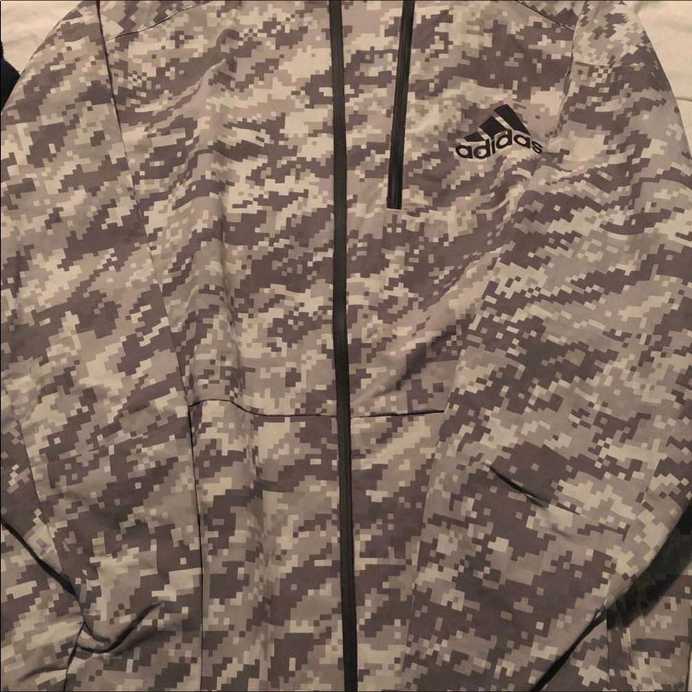 Adidas gray camo windbreaker  (M) Og price $120